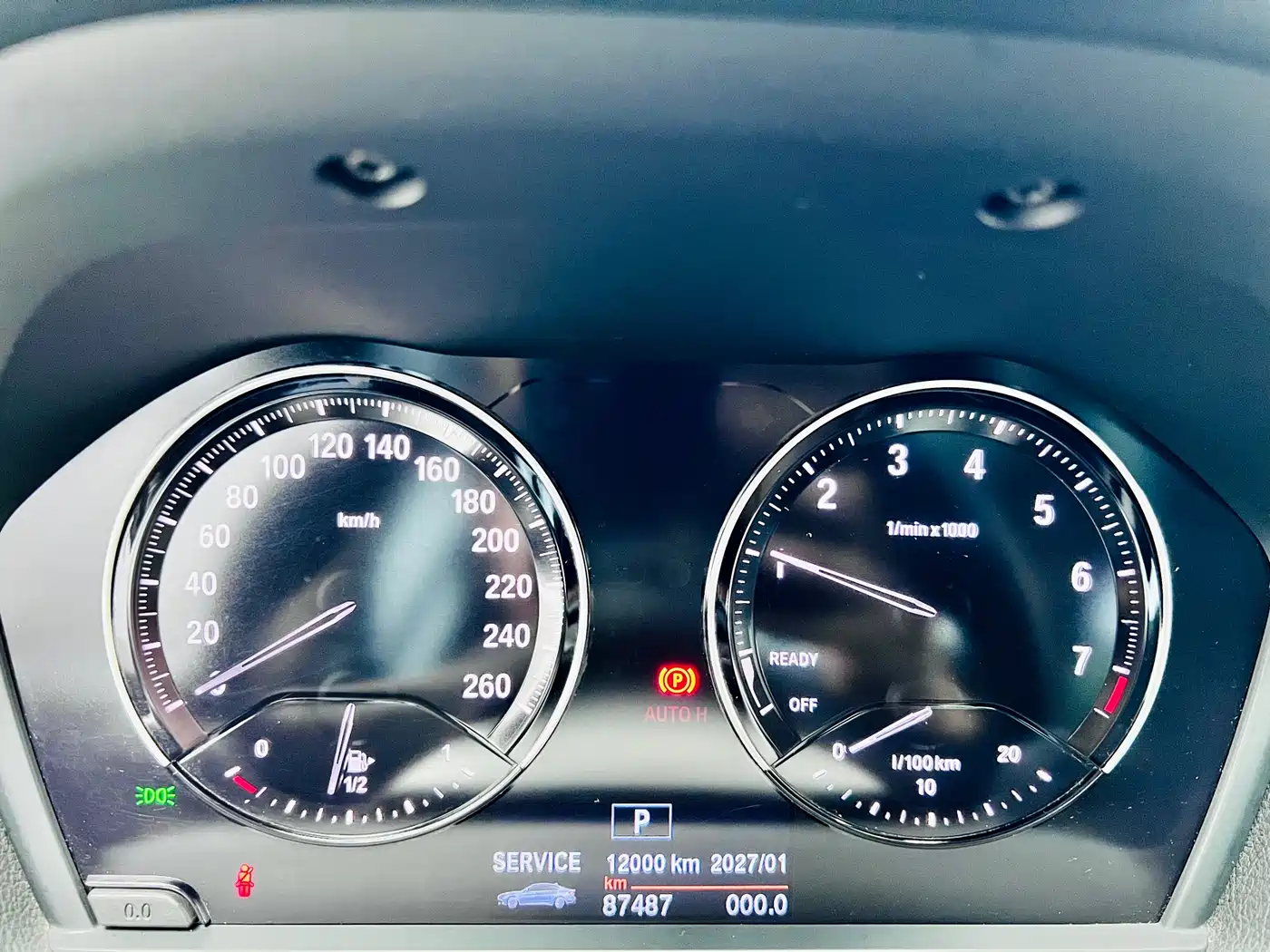 BMW 1 Series 2018 118i Sport Edition фото 13