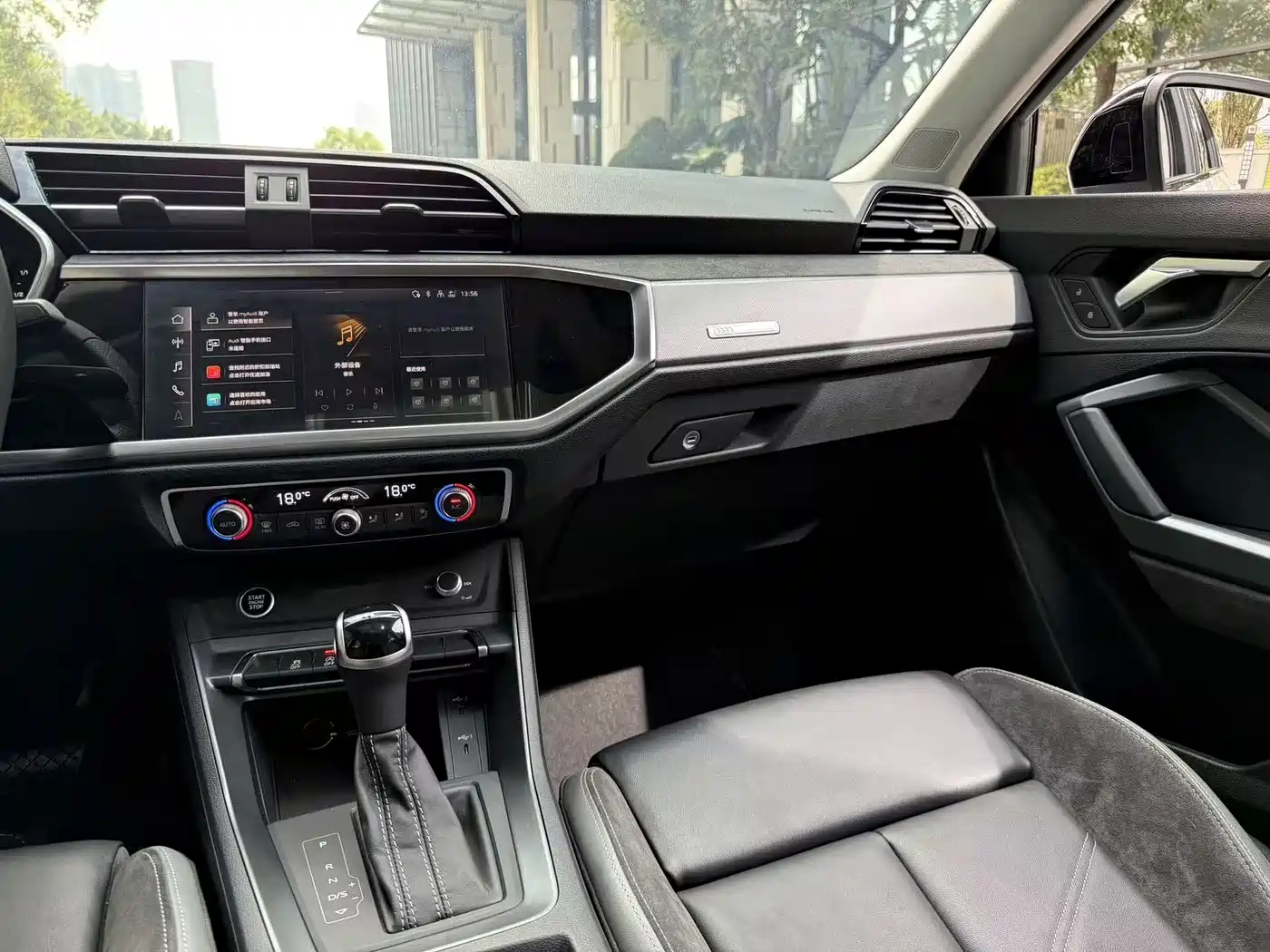 Audi Q3 Sportback 2023 40 TFSI Fashion фото 9