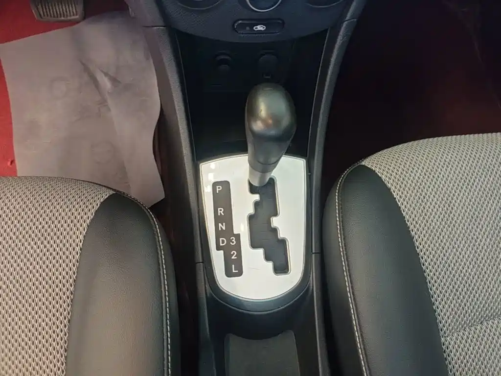 Hyundai Reina 2014 2014 Model 1.4L Automatic GLX