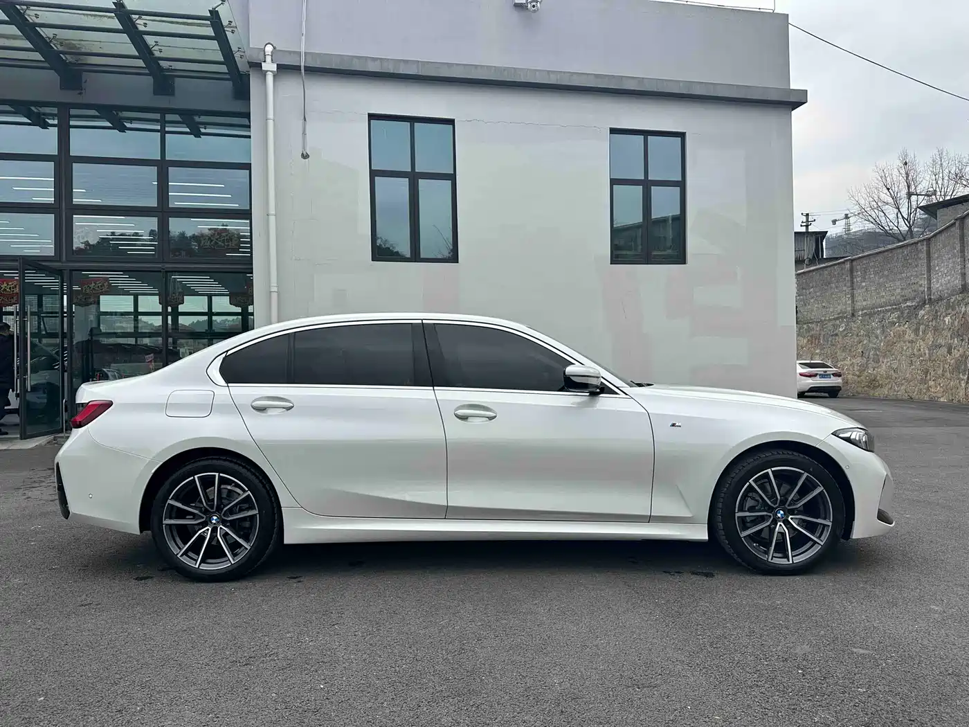 BMW 3 Series 2025 325Li M Sport Package фото 11