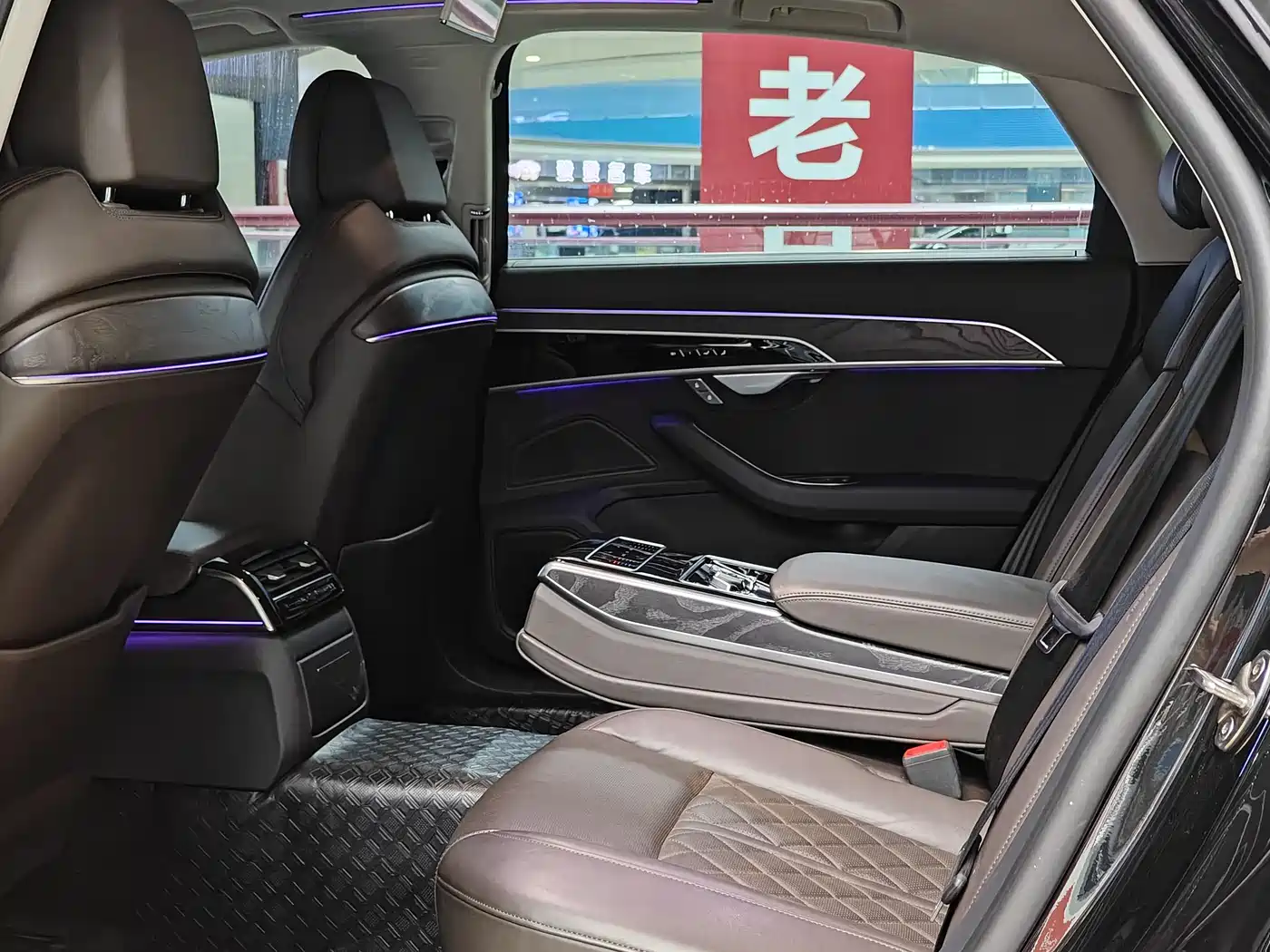 Audi A8 2021 A8L 50 TFSI quattro Comfort фото 15