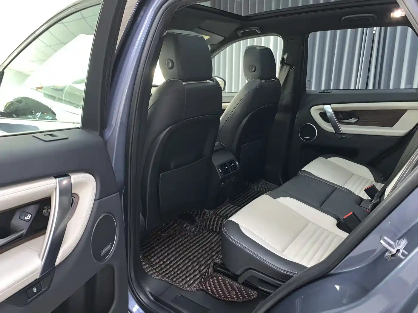 Land Rover Discovery Sport 2020 249PS R-Dynamic Luxury Custom фото 9
