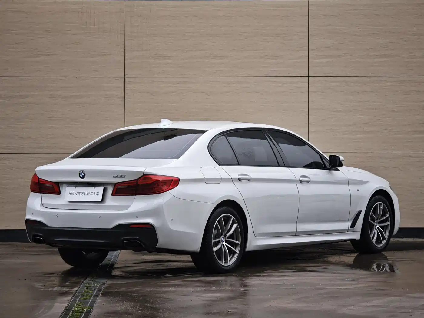 BMW 5 Series 2019 525Li M Sport Package фото 4