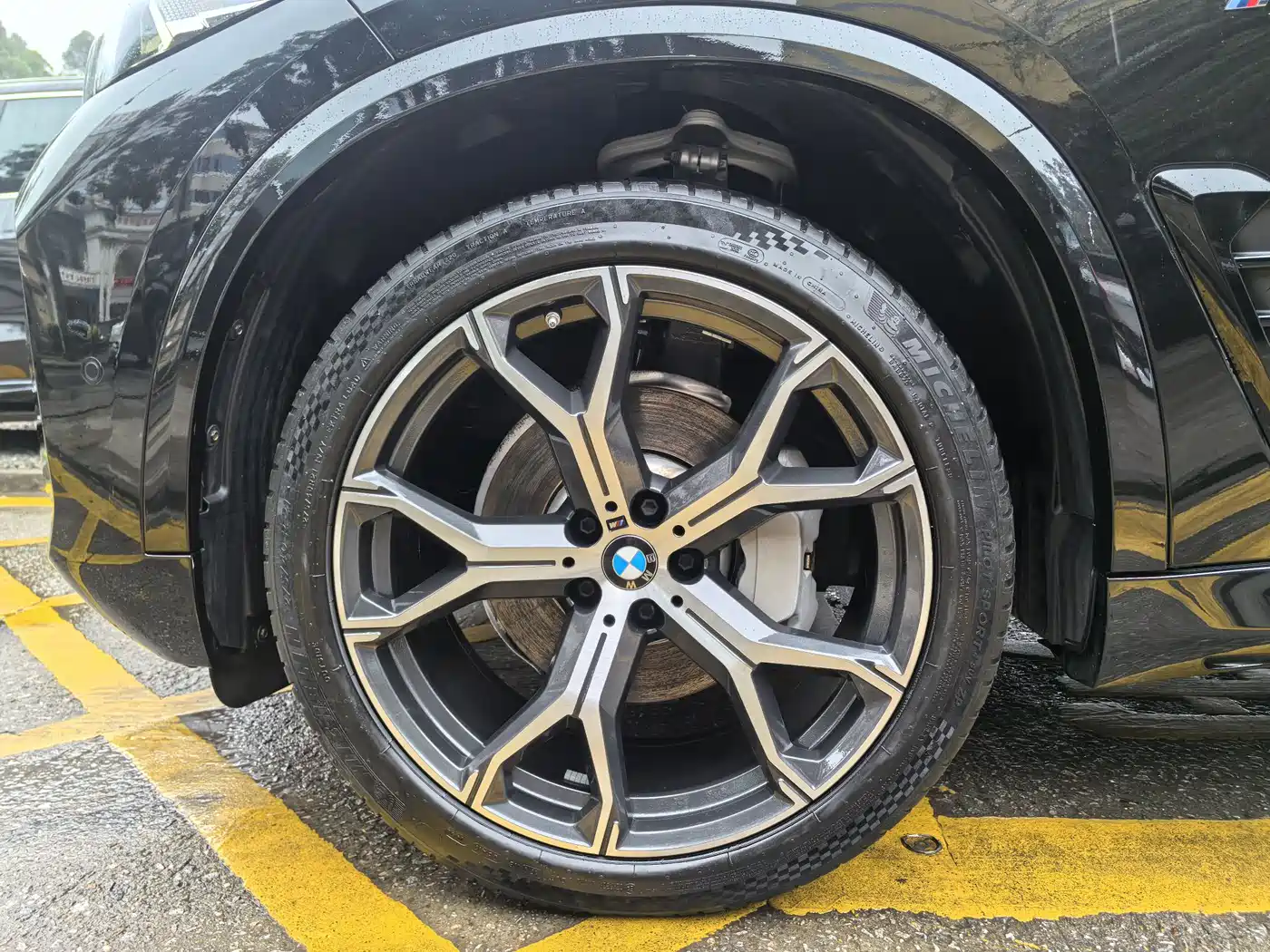 BMW X5 2023 xDrive 30Li Premium M Sport Package фото 16