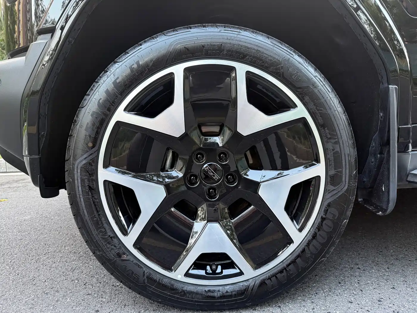 iCAR V27 2026 2026 200KM AWD Falcon 500
