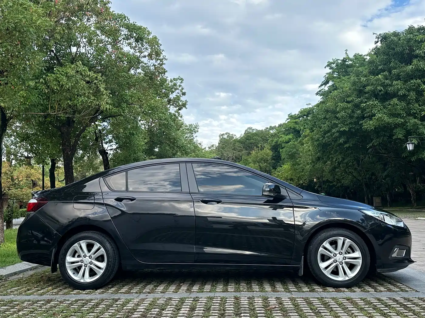 Chevrolet Cruze 2016 1.5L Automatic Luxury Edition фото 10