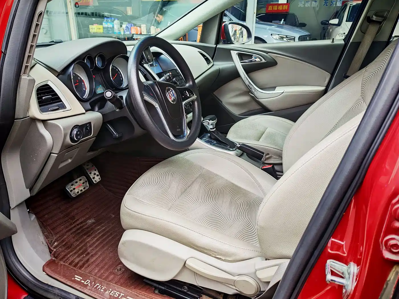Buick Excelle 2013 Model XT 1.6L Automatic Comfort фото 7