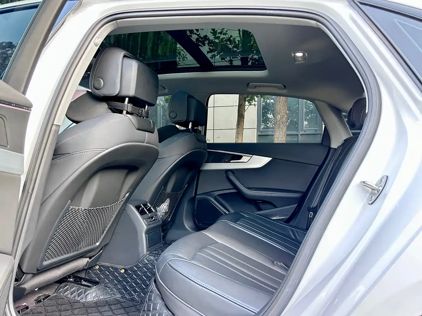 Audi A4L 2022 40 TFSI Luxury Dynamic фото 7