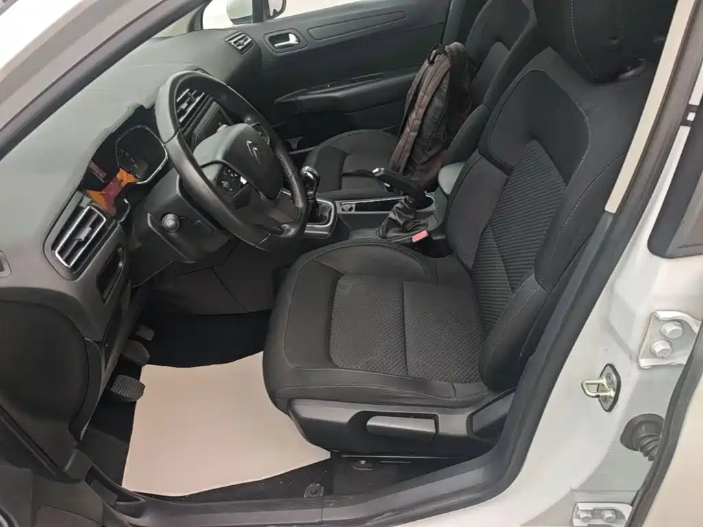 Citroën C4 C-Quatre 2017 2018 1.6L Manual Luxury