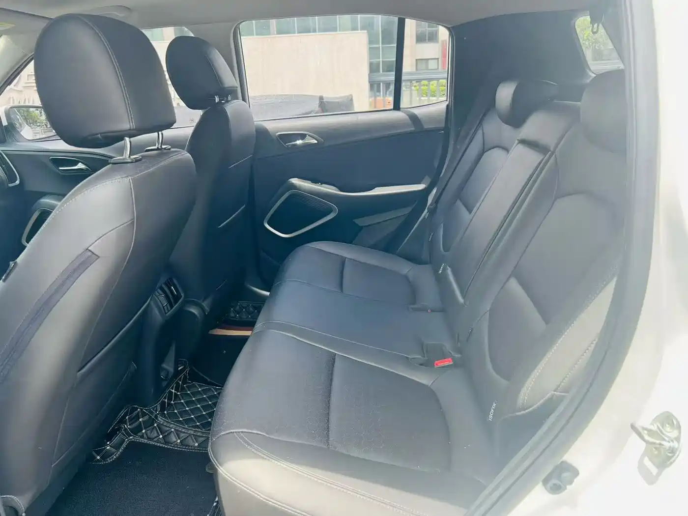 Hyundai Beijing Hyundai ix35 2018 2.0L Automatic 2WD Zhiyong·Enjoyment Edition фото 5