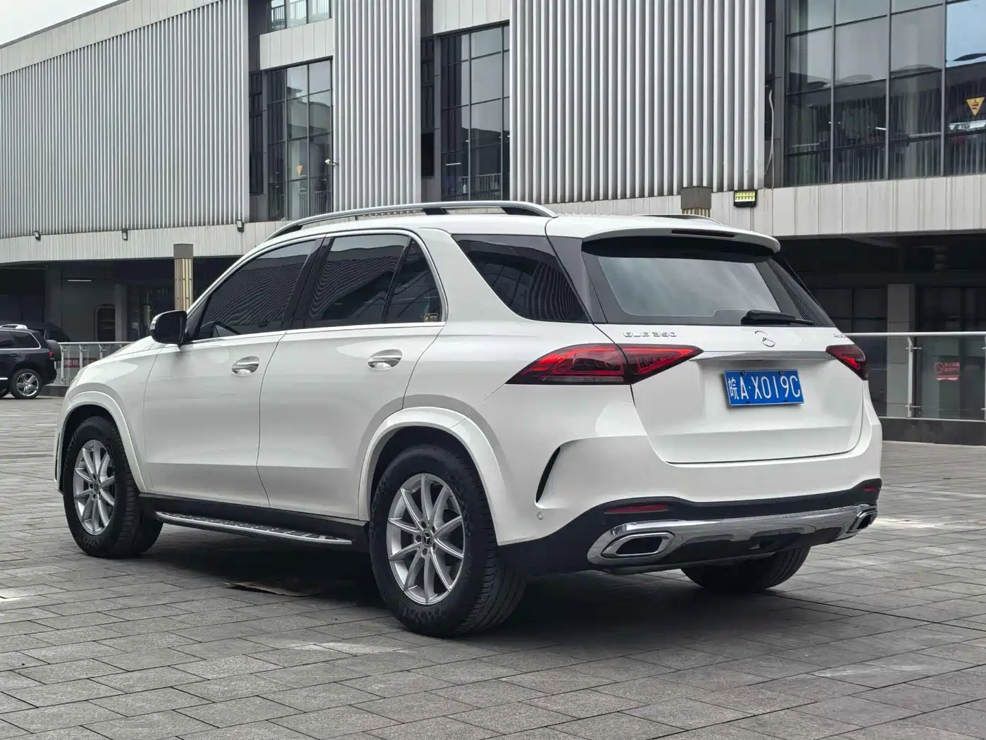 MERCEDES-BENZ GLE