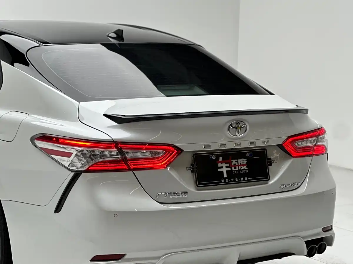 Toyota Camry 2021 2.5S Feng Shang Edition фото 12