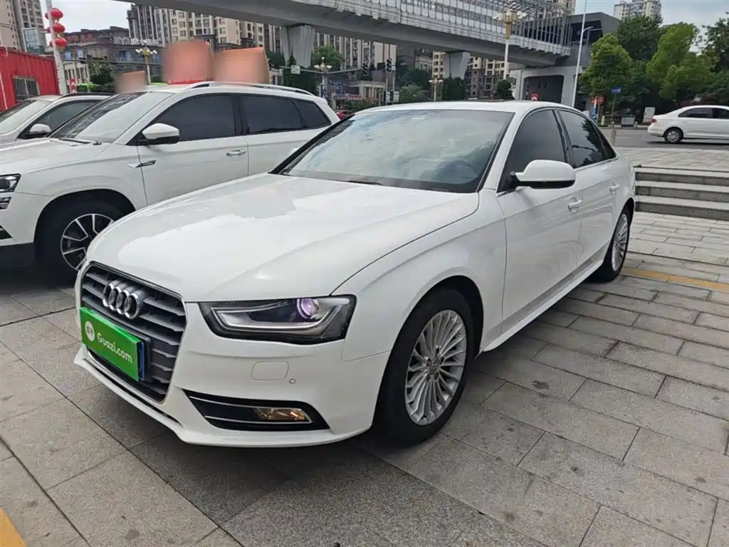 Audi A4L 2015 35 TFSI Auto Comfort фото 2