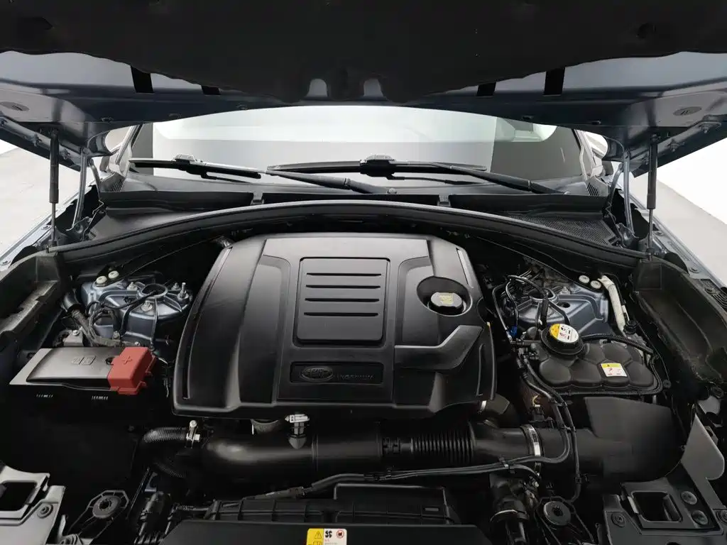 Фото 6 - Land Rover Range Rover Velar