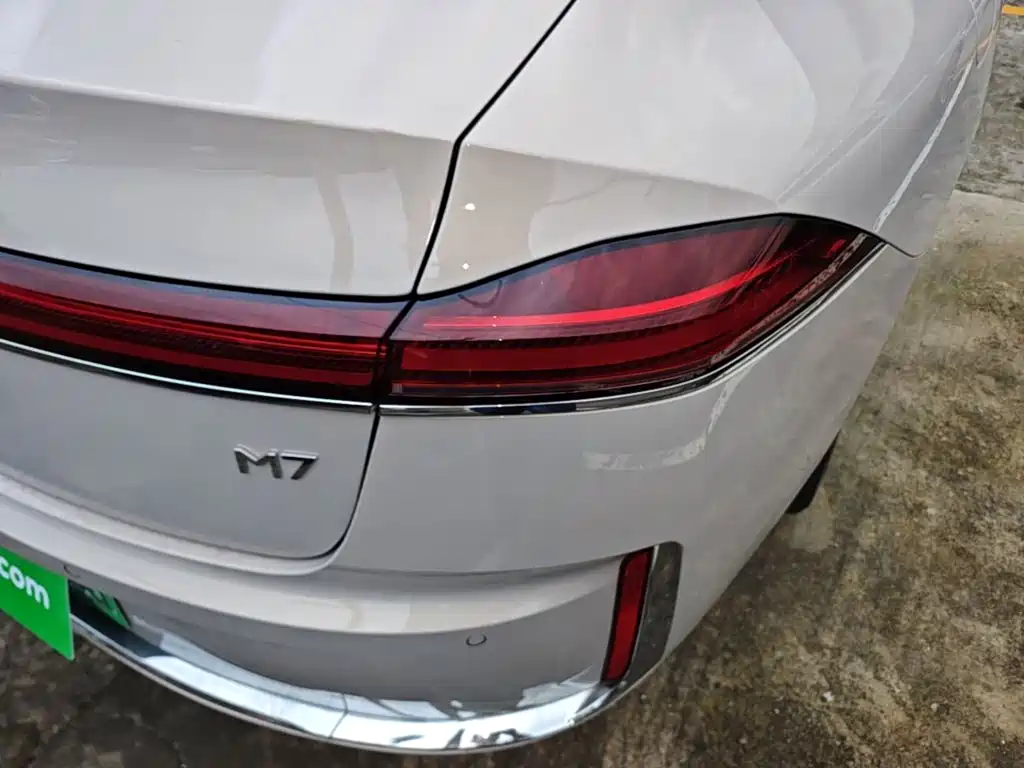 Фото 8 - Roewe M7 DMH