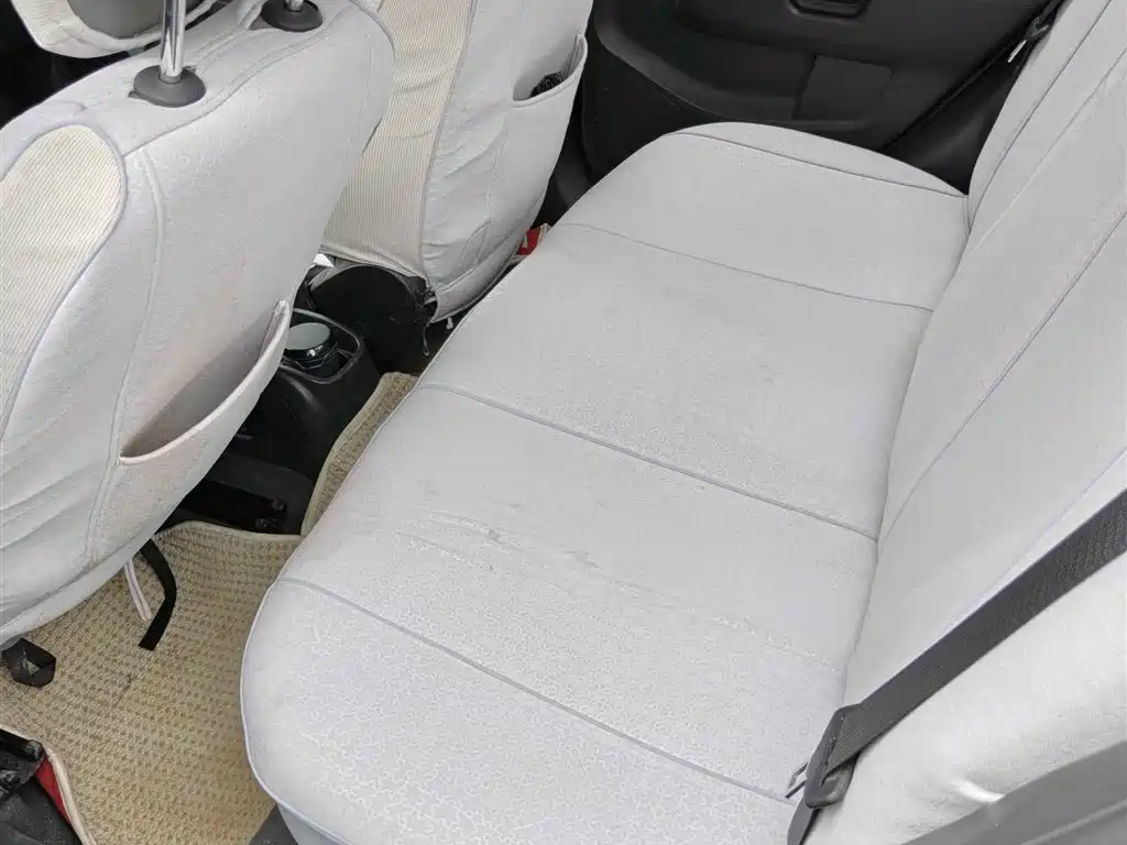 Chevrolet Aveo 2011 Sedan 1.4L MT SL фото 7