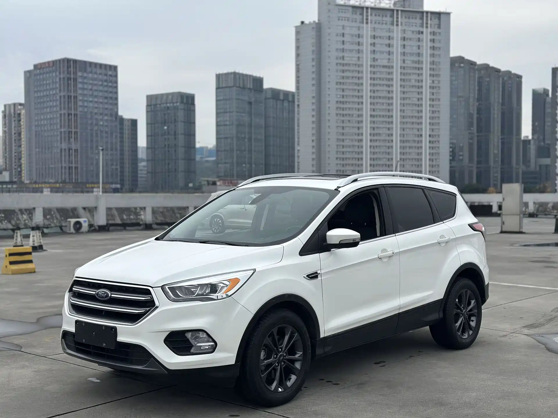 Photo 2 - Ford Kuga
