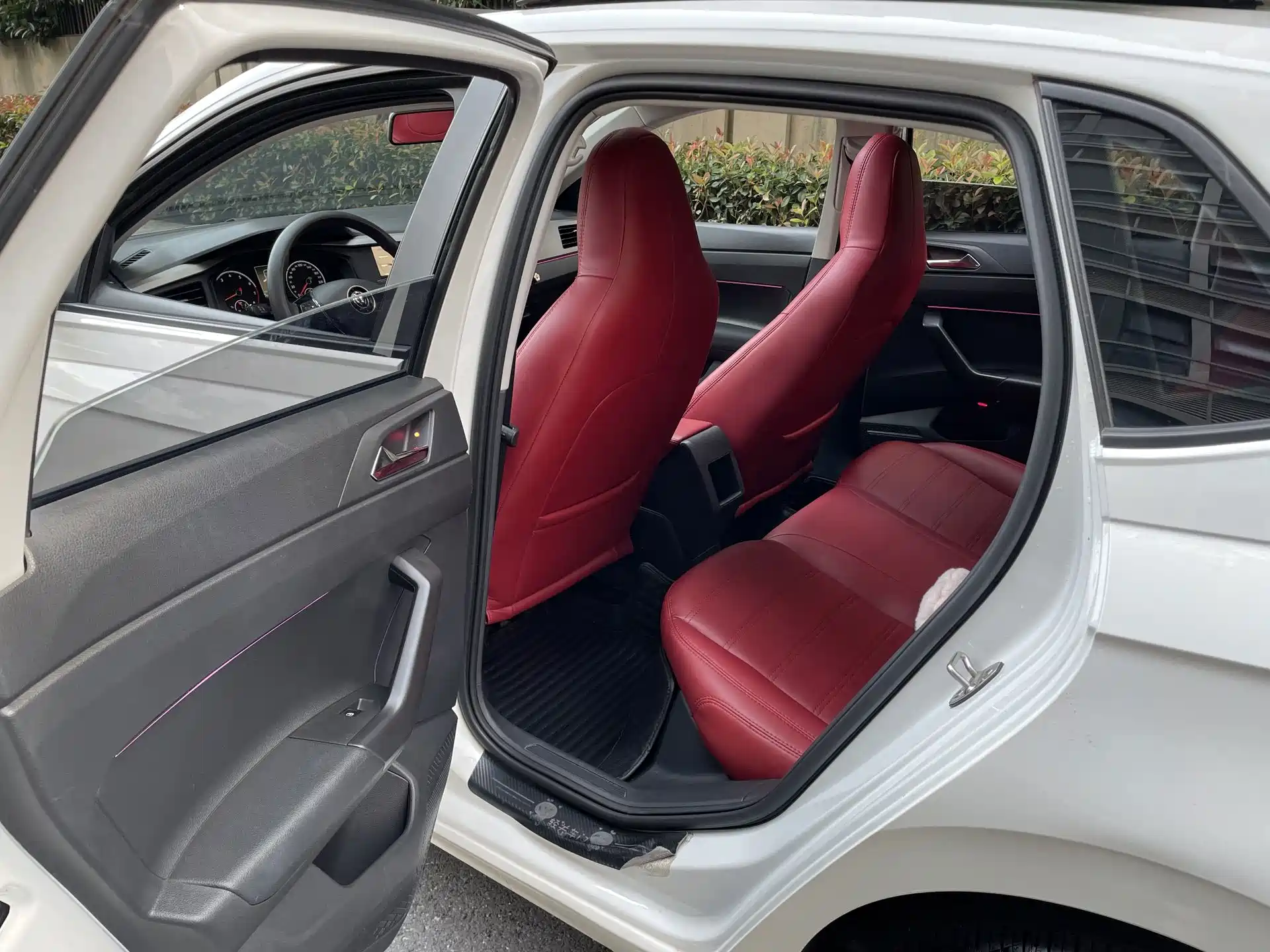 Фото 10 - Volkswagen Polo