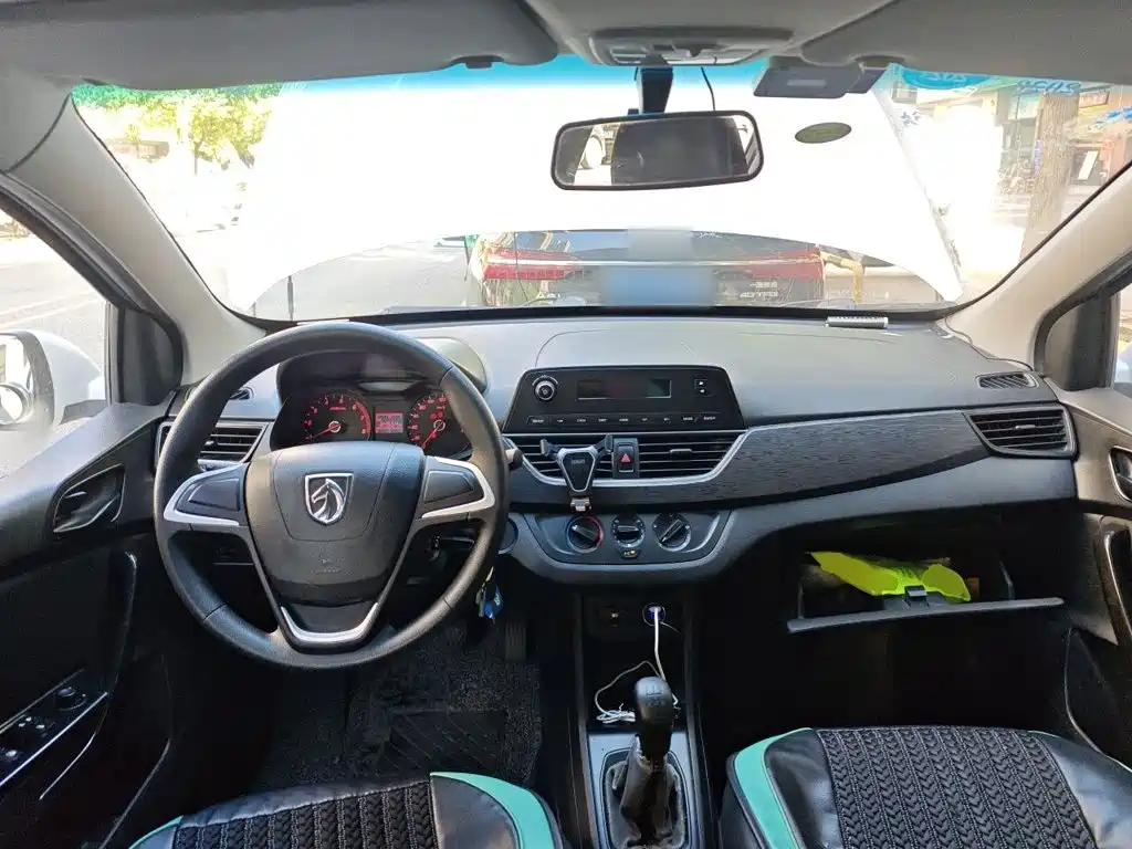Baojun 310 2018 2016 1.2L Manual Value Edition
