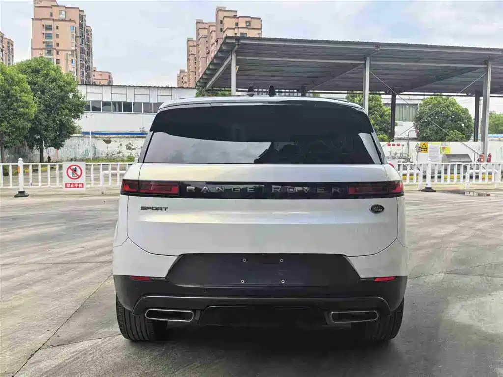Land Rover Range Rover Sport 2023 360PS S фото 5