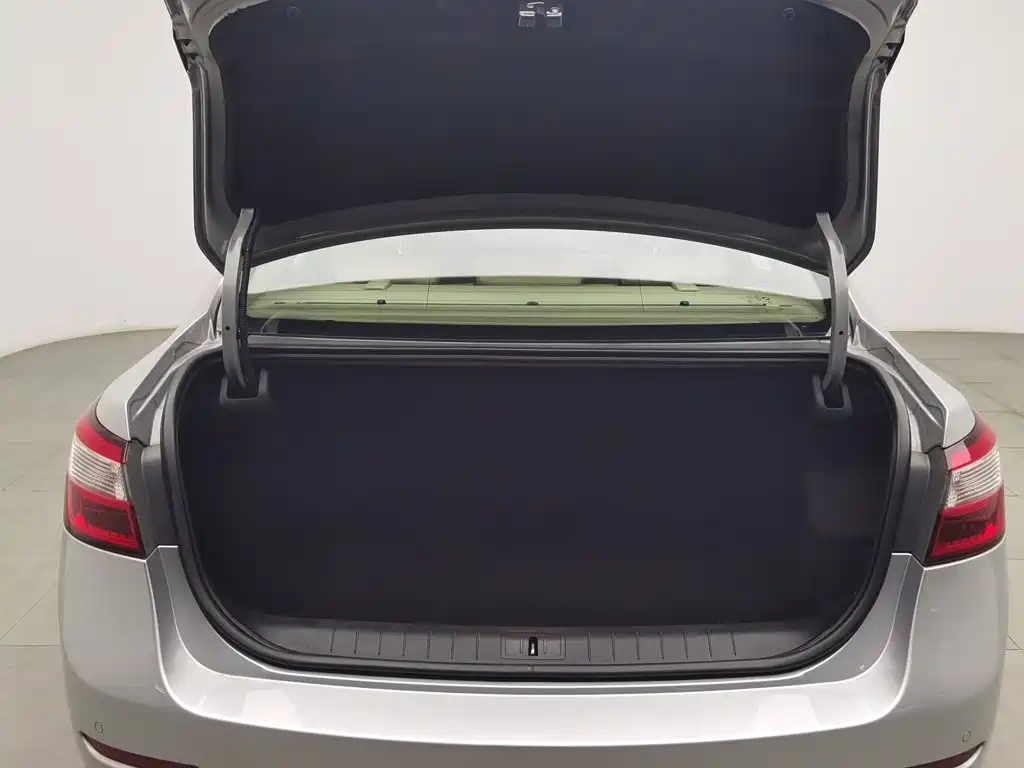 Photo 16 - Renault Latitude