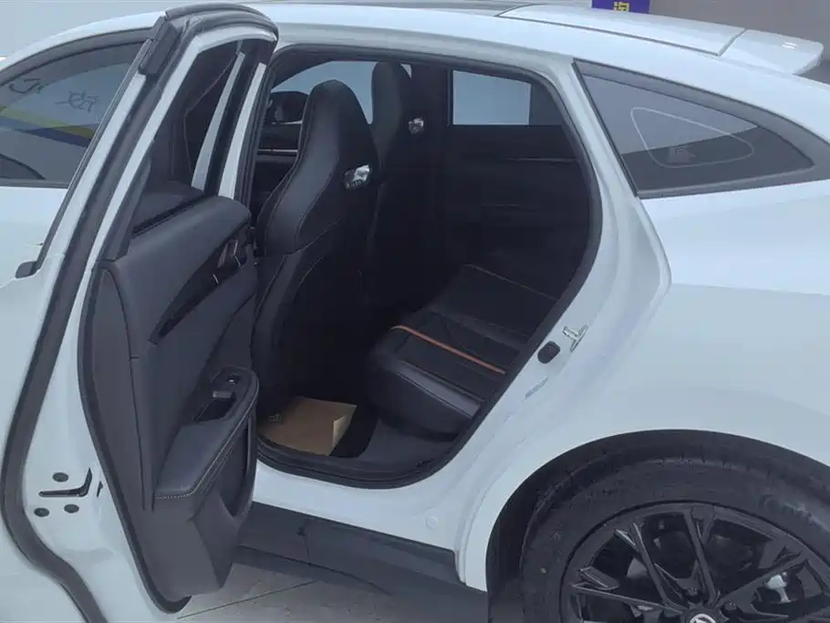 Changan UNI-V 2025 2024 1.5T Deluxe