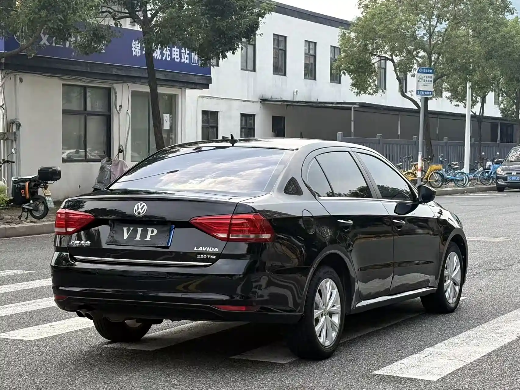 Photo 4 - Volkswagen Lavida