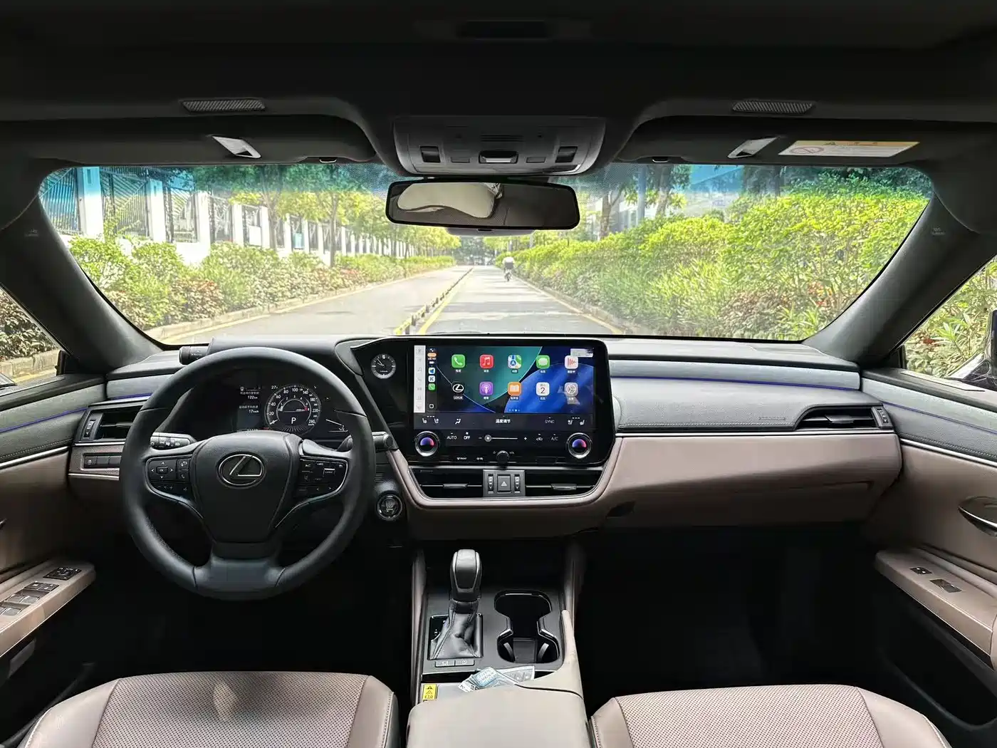 Lexus ES 2025 200 Ultimate Edition фото 6
