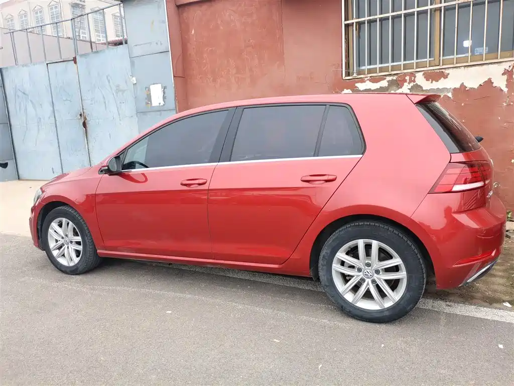 Volkswagen Golf 2018 230TSI Automatic Comfort фото 4