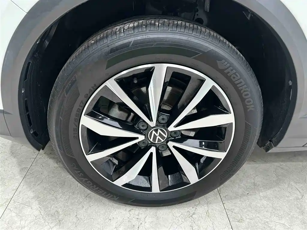 Volkswagen T-ROC 2023 280TSI DSG 2WD Time Edition фото 19
