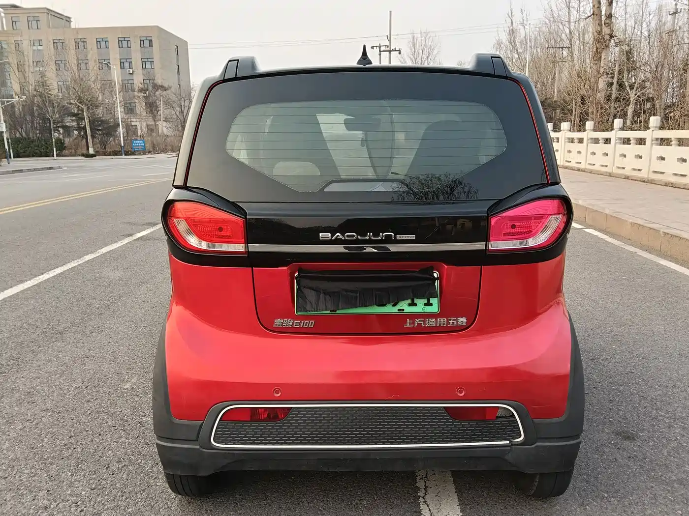 BAOJUN E100