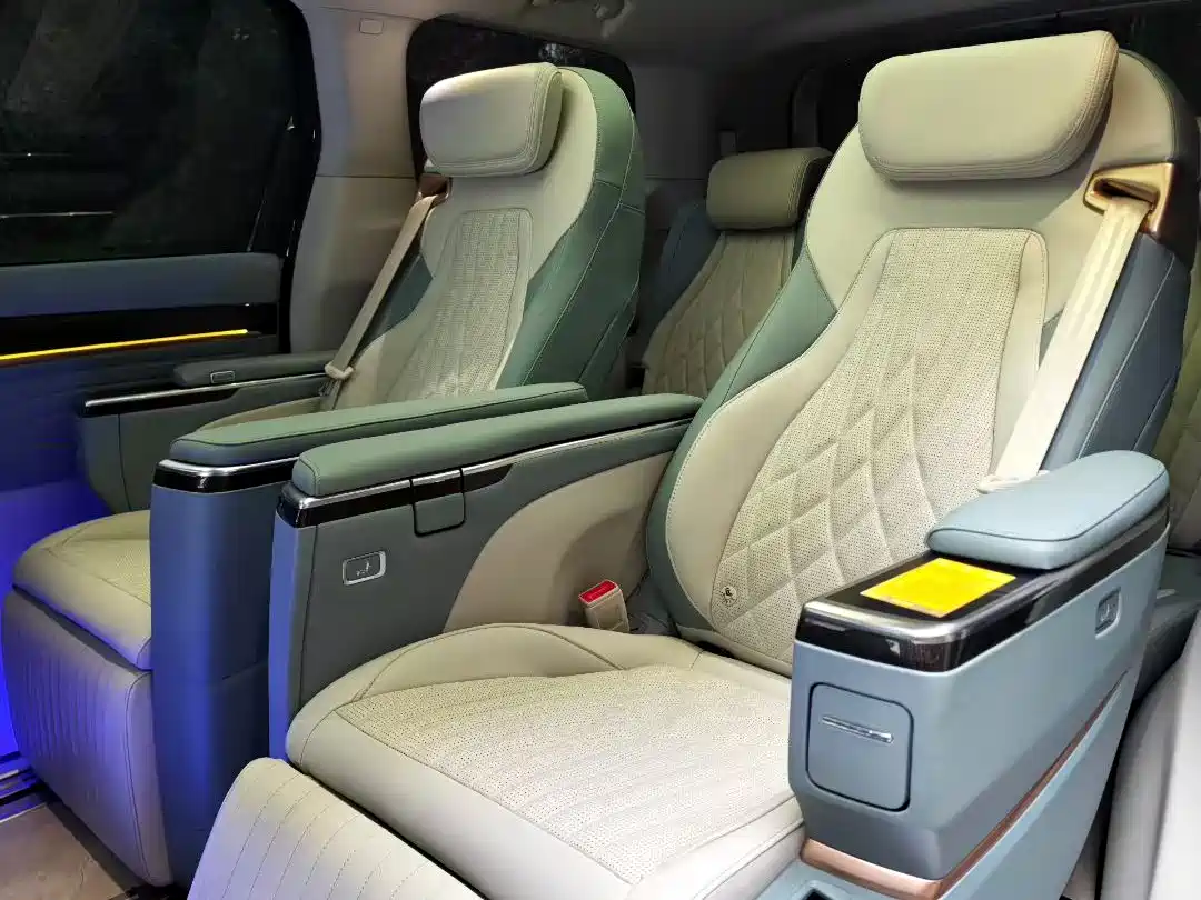 SAIC Maxus Maxus G90 2022 2022 2.0T Interstellar 7-seater