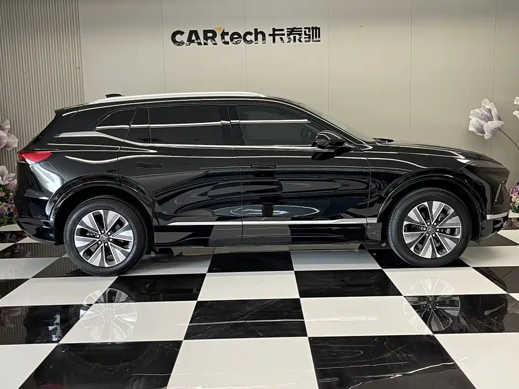 2025 Buick E5