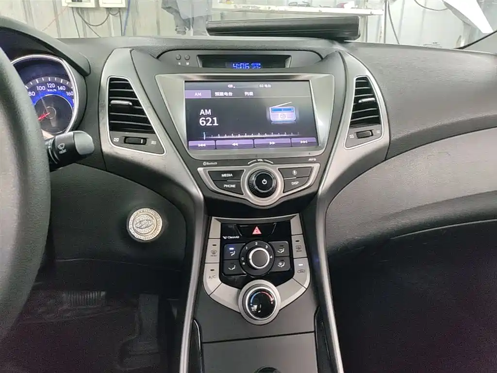 HYUNDAI LANGDONG