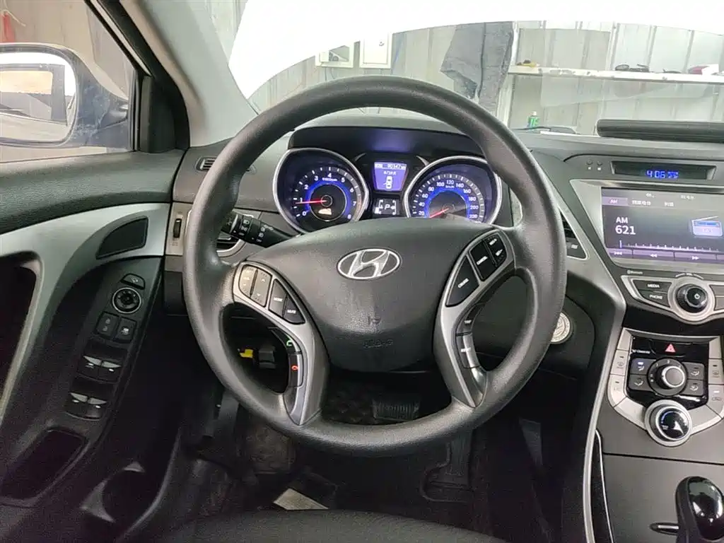 HYUNDAI LANGDONG