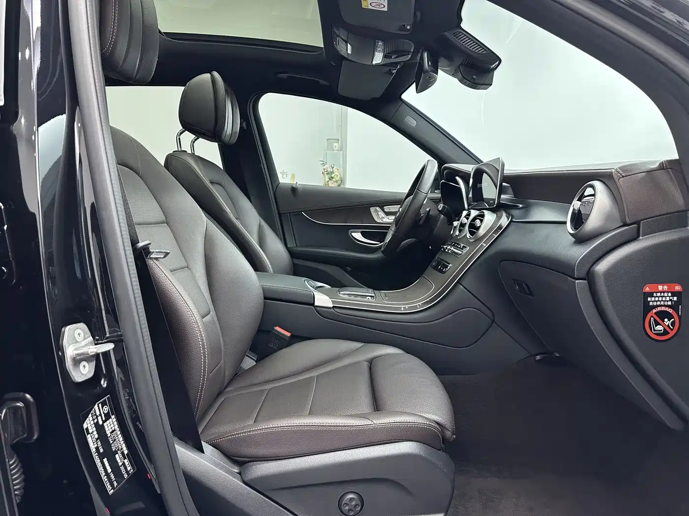 Mercedes-Benz GLC 2022 Model GLC 300 L 4MATIC Dynamic Edition фото 13