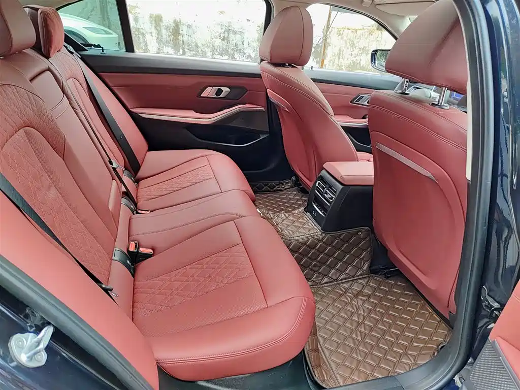 BMW i3 2024 eDrive 35 L фото 11