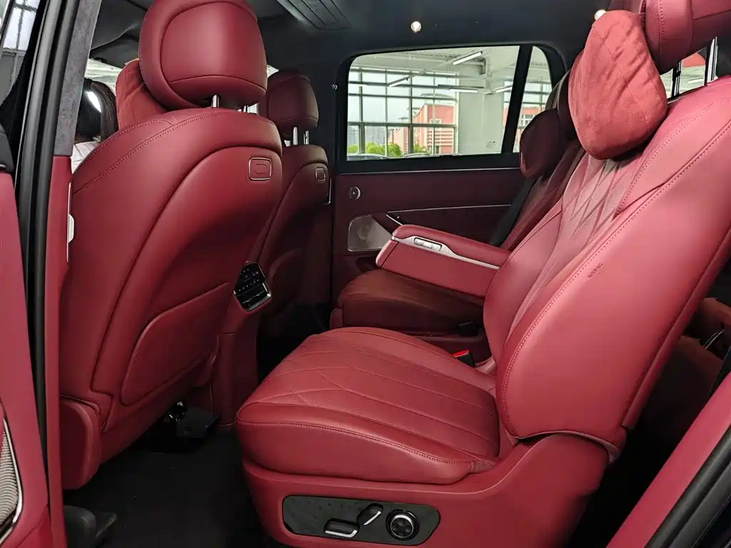 AITO Wenjie AITO M8 2025 Model Extended Range Max Edition 37kWh 6-Seater фото 14