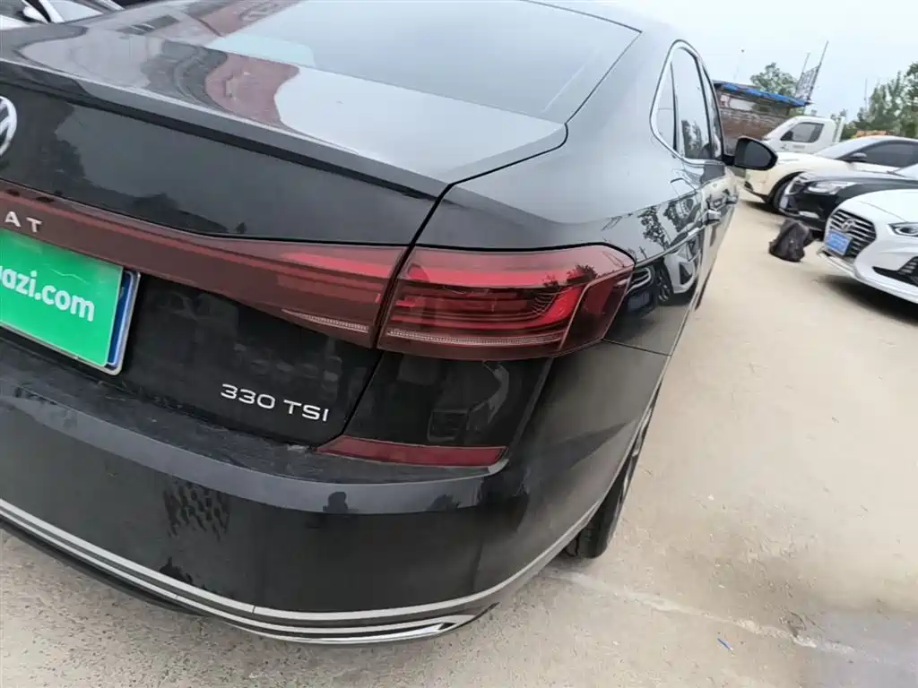 Volkswagen Passat 2024 330TSI Elite Edition фото 8
