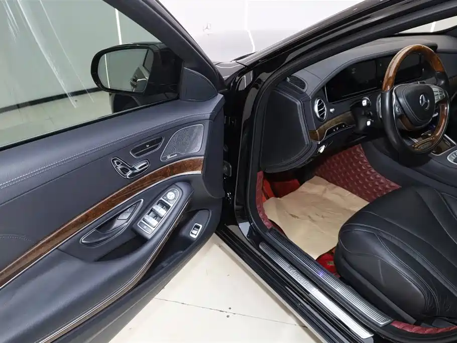 Mercedes-Benz S-Class 2017 S 320 L Luxury фото 19