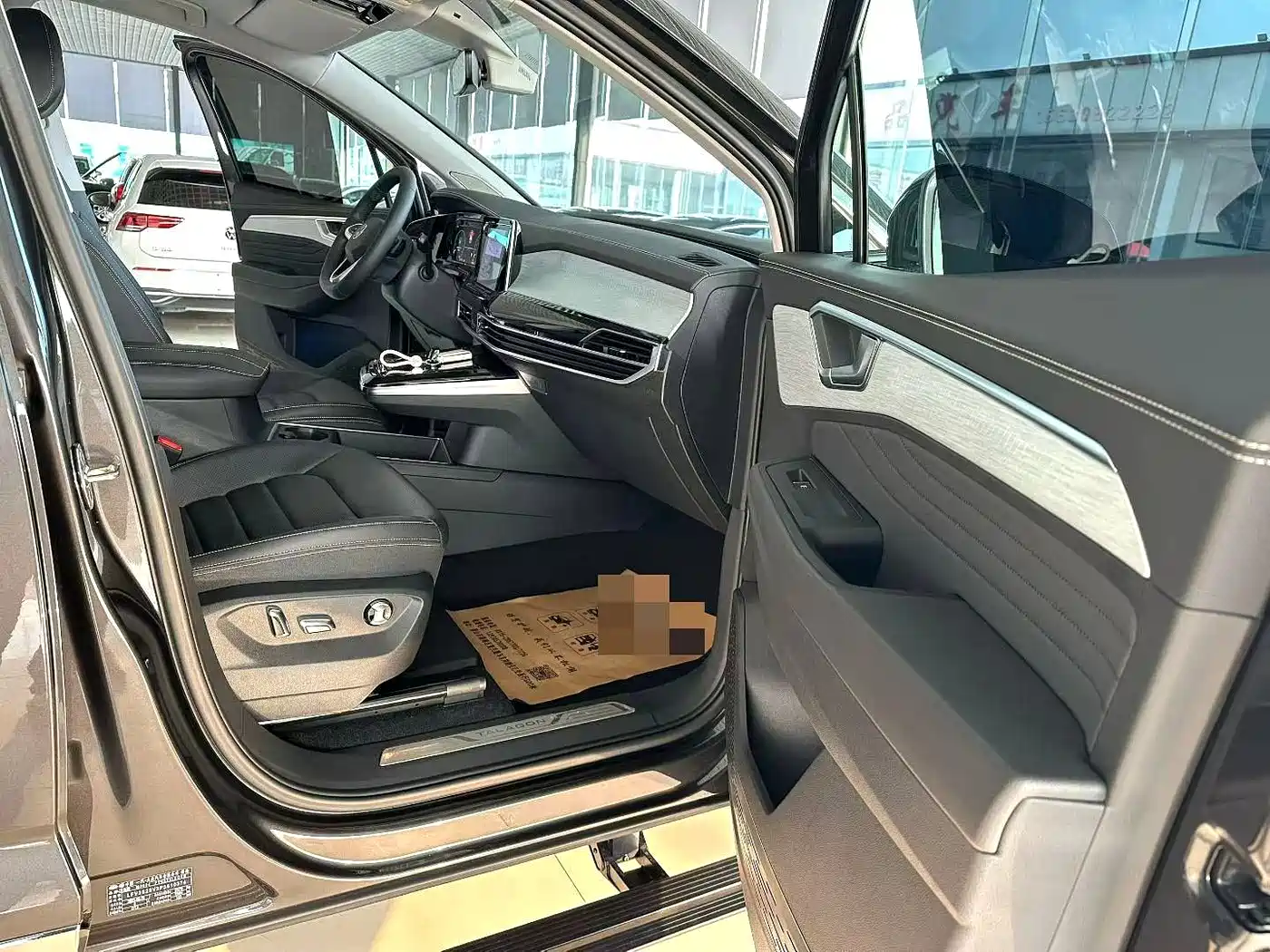 Volkswagen Talagon 2023 Facelift 380TSI 4WD Luxury Premium Pro Edition 6-Seater фото 9