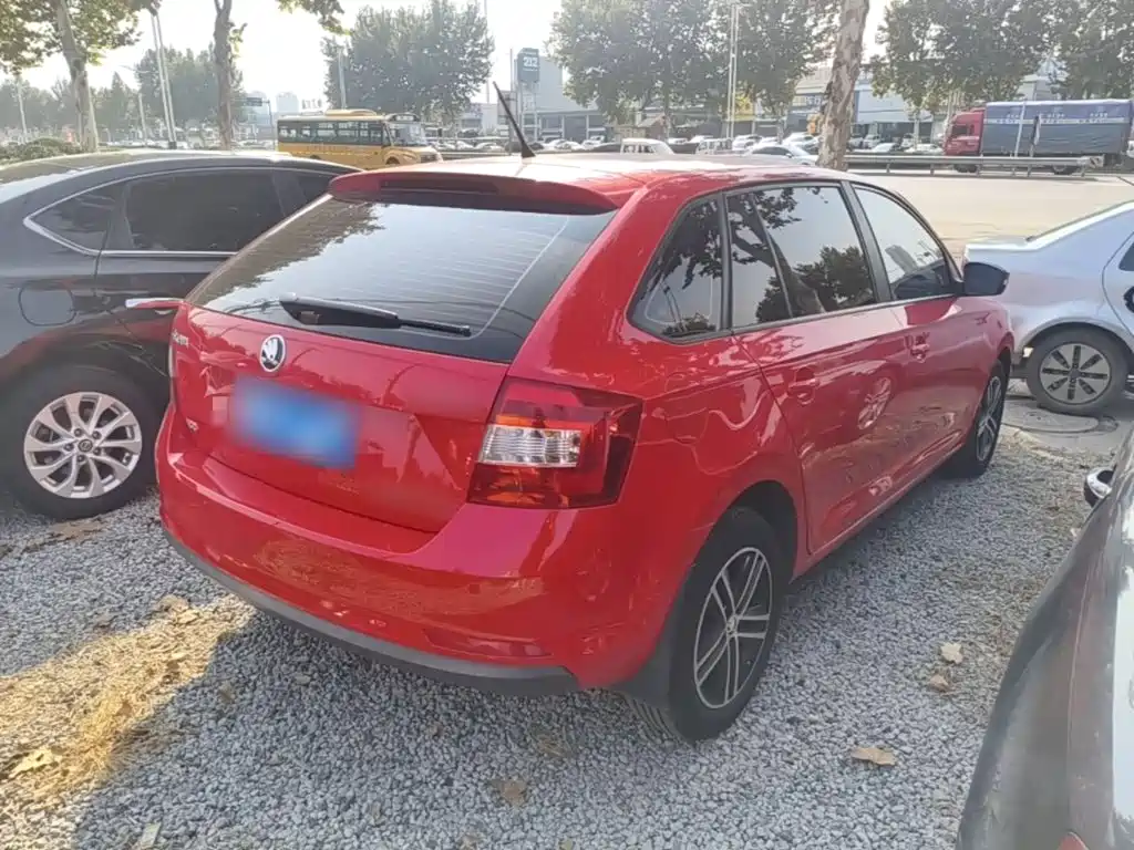 Photo 7 - Škoda Skoda Rapid Spaceback