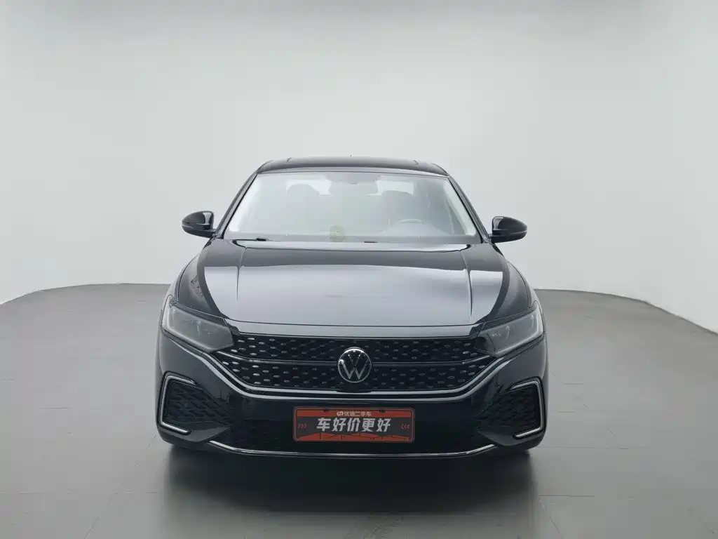 Photo 3 - Volkswagen Passat