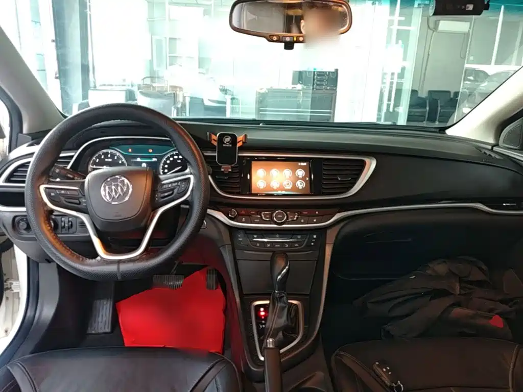 Фото 10 - Buick Excelle