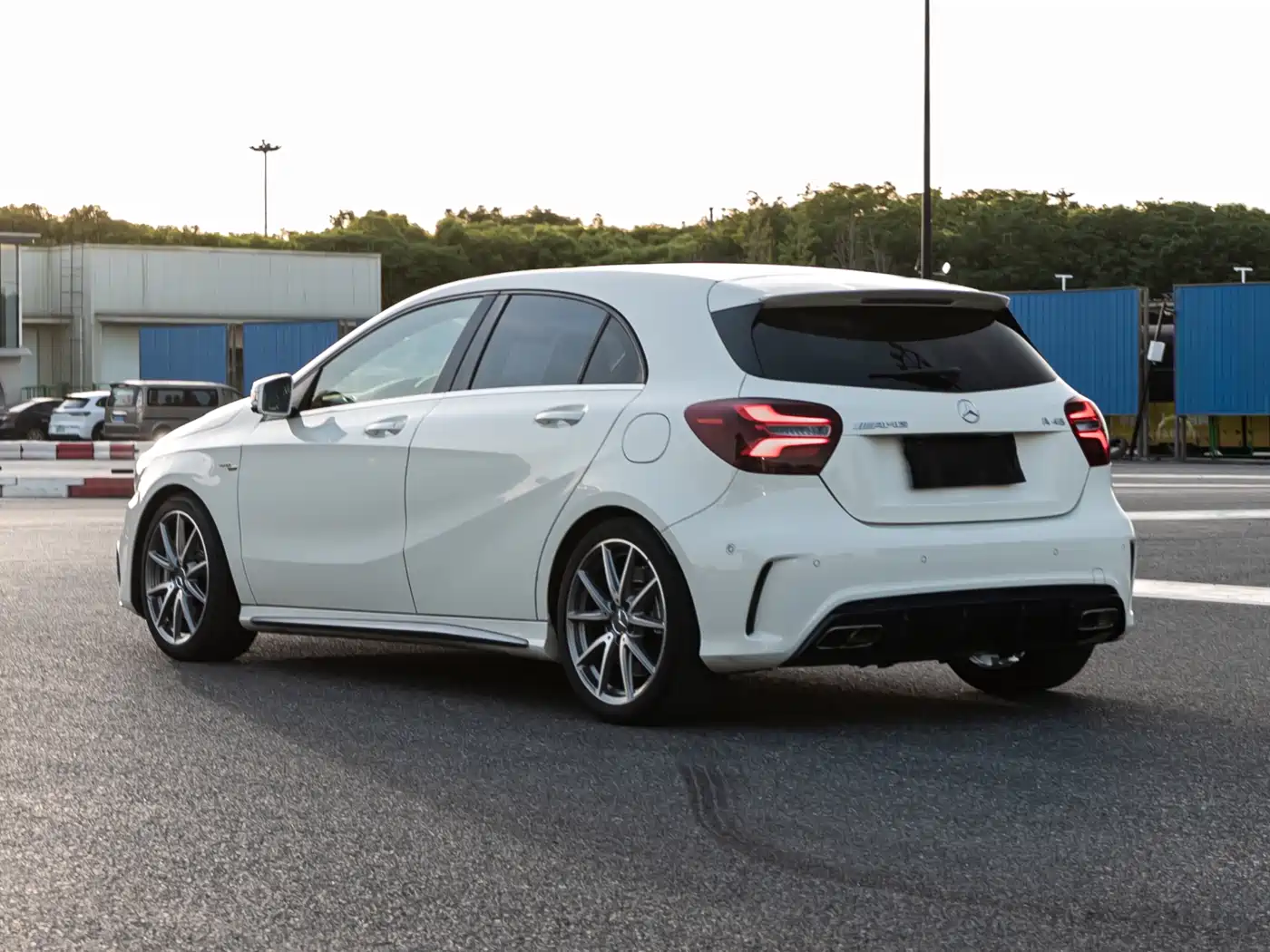 Mercedes-Benz A-Class AMG (Import) 2016 AMG A 45 4MATIC фото 9