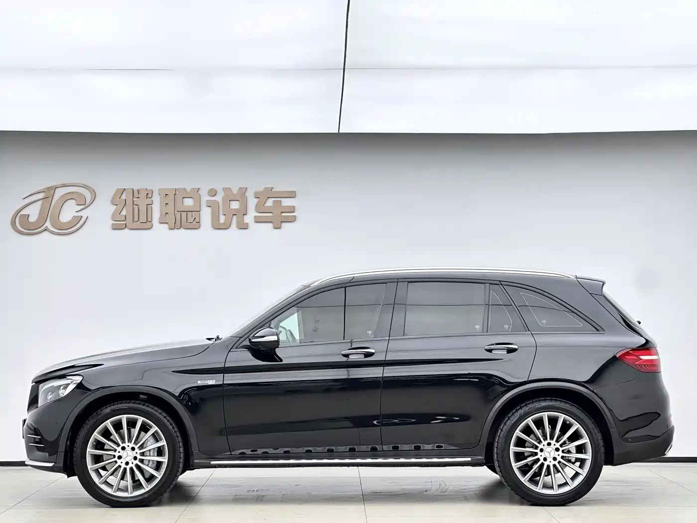 Mercedes-Benz GLC AMG 2017 AMG GLC 43 4MATIC фото 2