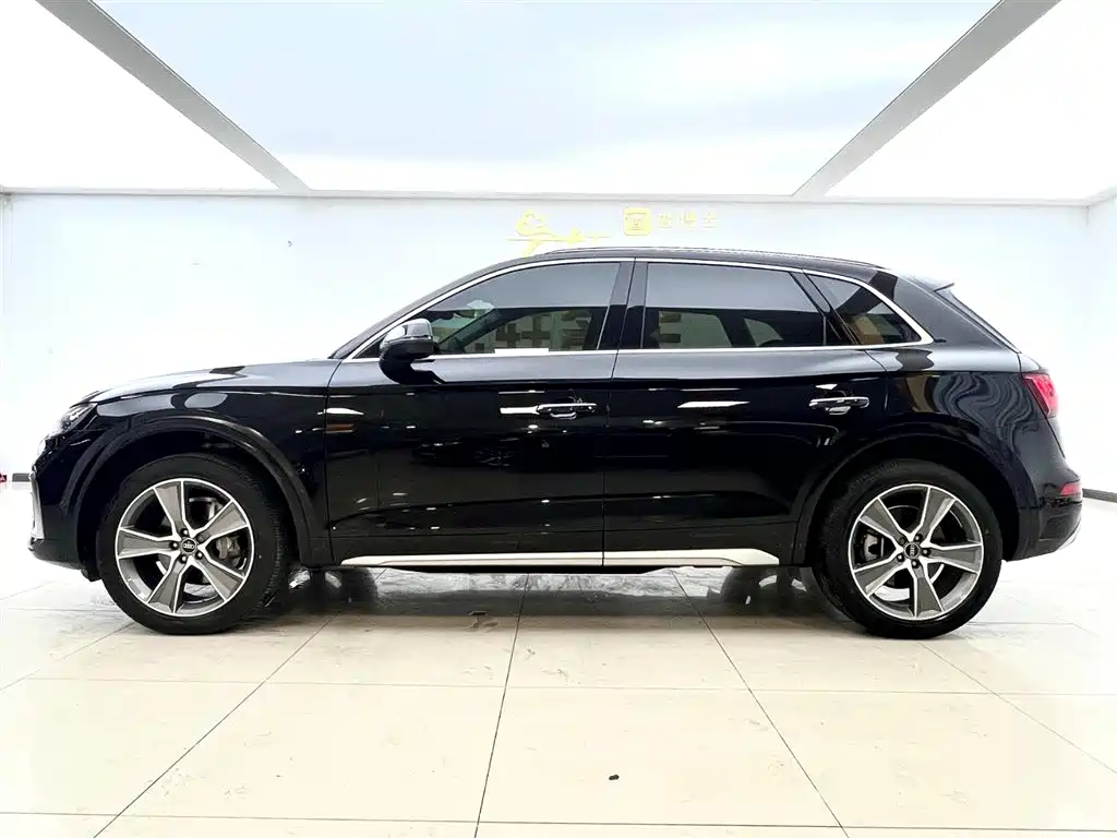 Audi Q5L 2022 Facelift 45T Luxury Dynamic фото 10