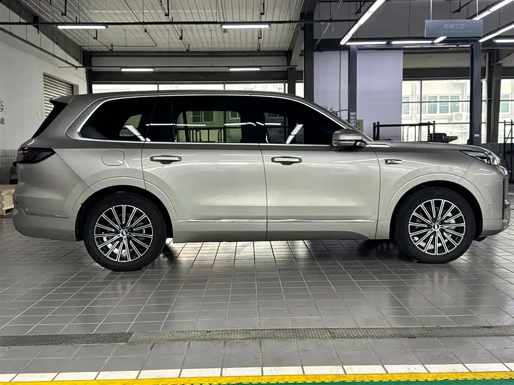 Geely Galaxy Galaxy M9 2025 Model 230km 2WD Explorer+ Edition фото 6