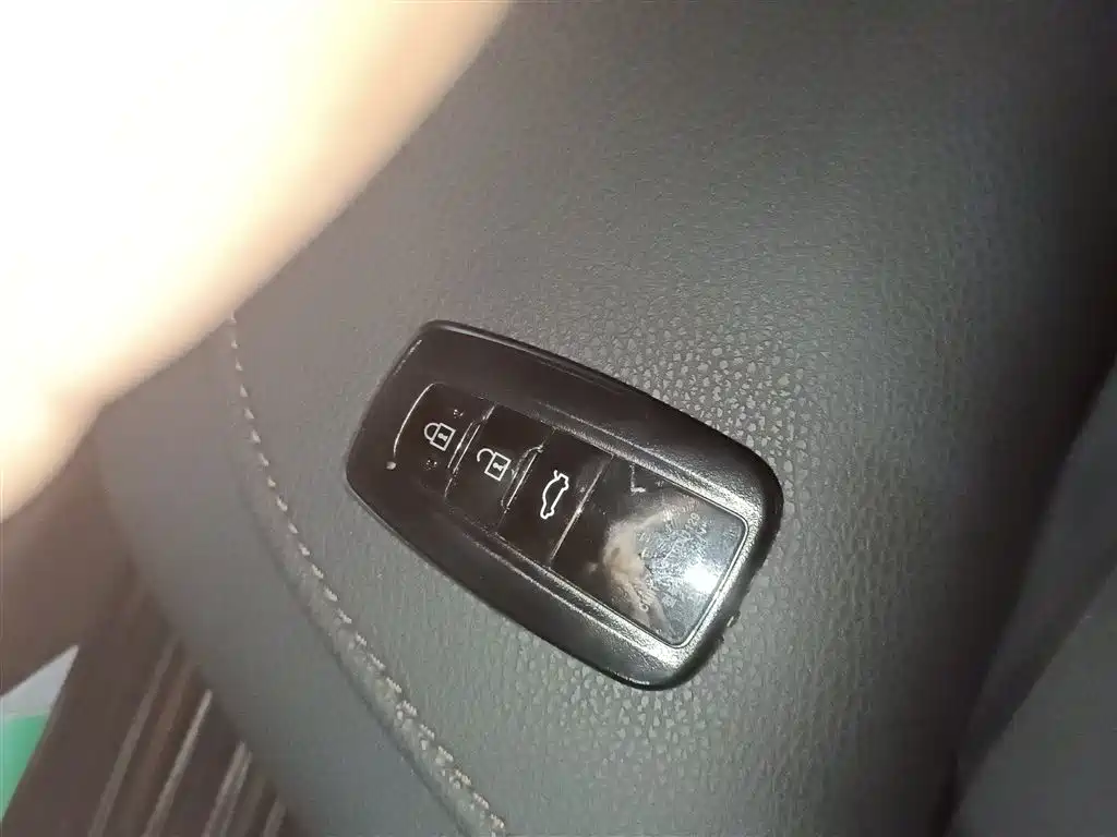 Toyota Camry 2019 2.5G Luxury (China V) фото 17