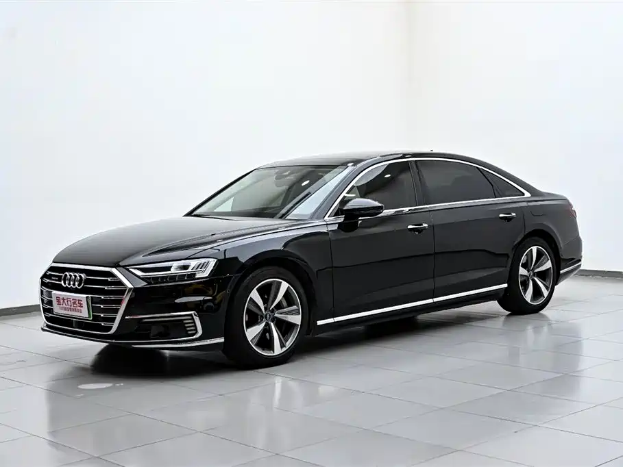 Audi A8 New Energy 2022 A8L 60 TFSIe quattro Collector's Edition фото 2